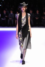 ヒロコ コシノ17年春夏コレクション - “あたりまえ”への挑戦を、キュビスムとスポーツで｜写真26