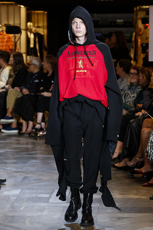 ヴェトモン(VETEMENTS) 2017年春夏ウィメンズ&メンズコレクション  - 写真46