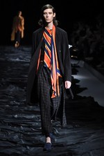 ベッドフォード 2017年春夏コレクション - 戦場を踊るように駆ける、陰鬱な気持ちが生んだ美学｜写真3