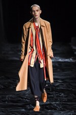 ベッドフォード 2017年春夏コレクション - 戦場を踊るように駆ける、陰鬱な気持ちが生んだ美学｜写真4