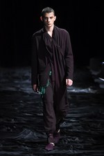 ベッドフォード 2017年春夏コレクション - 戦場を踊るように駆ける、陰鬱な気持ちが生んだ美学｜写真8