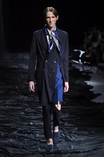 ベッドフォード 2017年春夏コレクション - 戦場を踊るように駆ける、陰鬱な気持ちが生んだ美学｜写真19