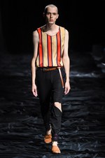 ベッドフォード 2017年春夏コレクション - 戦場を踊るように駆ける、陰鬱な気持ちが生んだ美学｜写真22