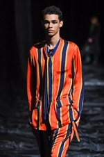 ベッドフォード 2017年春夏コレクション - 戦場を踊るように駆ける、陰鬱な気持ちが生んだ美学｜写真29