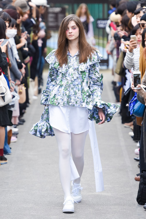 ケイスケヨシダ 17年春夏コレクション メンズ服のディテールをフェミニンに昇華 ファッションプレス