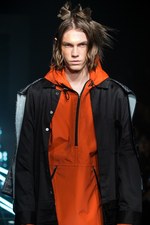 プラスチックトーキョー17年春夏コレクション - フォーマルウェアを解体、再構築｜写真31