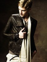 20世紀初頭のエレガンスをモダンなシルエットで蘇らせた - ガラアーベント(GalaabenD) 2012年春夏コレクション｜写真19