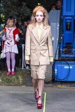 ミキオサカベ 2017年春夏コレクション - 混じり合うはずのない時代の交差｜写真18