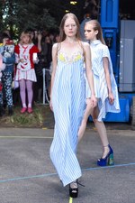 ミキオサカベ 2017年春夏コレクション - 混じり合うはずのない時代の交差｜写真28