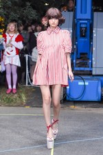 ミキオサカベ 2017年春夏コレクション - 混じり合うはずのない時代の交差｜写真33