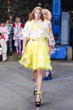 ミキオサカベ 2017年春夏コレクション - 混じり合うはずのない時代の交差｜写真50