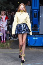 ミキオサカベ 2017年春夏コレクション - 混じり合うはずのない時代の交差｜写真77