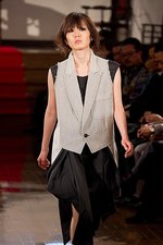 女性らしさを、取り外し可能なレースに込めて - Nocturne ＃22 In C Sharp Minor, Op. Posth. 2012年春夏コレクション｜写真14