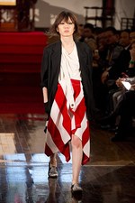 女性らしさを、取り外し可能なレースに込めて - Nocturne ＃22 In C Sharp Minor, Op. Posth. 2012年春夏コレクション｜写真25