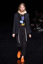 ネーム 2017年春夏コレクション - ノスタルジーに色彩を乗せて、自由な若者の柔らかな着こなし｜写真19