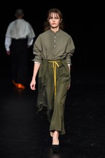 ネーム 2017年春夏コレクション - ノスタルジーに色彩を乗せて、自由な若者の柔らかな着こなし｜写真54