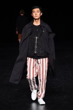 ネーム 2017年春夏コレクション - ノスタルジーに色彩を乗せて、自由な若者の柔らかな着こなし｜写真58