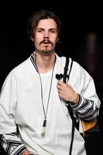 ネーム 2017年春夏コレクション - ノスタルジーに色彩を乗せて、自由な若者の柔らかな着こなし｜写真60