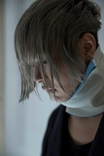 バルムング 2017年春夏コレクション - 混濁した‟灰色”の世界に現れる現代の遊び場｜写真10