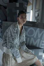 バルムング 2017年春夏コレクション - 混濁した‟灰色”の世界に現れる現代の遊び場｜写真28