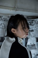 バルムング 2017年春夏コレクション - 混濁した‟灰色”の世界に現れる現代の遊び場｜写真60