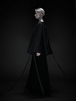 アリスアウアア 2017年春夏コレクション - 無機質で生々しい息吹きを、漆黒の世界で｜写真12