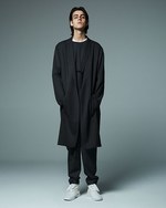 アトウ 2017年春夏コレクション - 歯向いながら、自分らしさを生み出す｜写真10