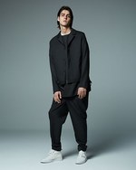 アトウ 2017年春夏コレクション - 歯向いながら、自分らしさを生み出す｜写真11