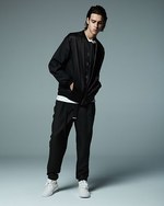 アトウ 2017年春夏コレクション - 歯向いながら、自分らしさを生み出す｜写真17