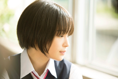 映画『先生！』広瀬すずにインタビュー、先生と生徒の切ない純愛ー大人の魅力に胸がキュンとしました