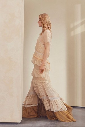 クロエ 2017年春コレクション - ふわりと泳ぐように揺れる春色ドレスに魅せられて｜写真17