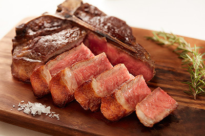 「ビステッケリア イントルノ」