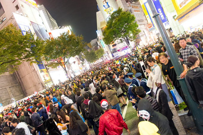 ハロウィン仮装スナップ  - 渋谷に溢れるピカチュウ、りゅうちぇる、ハーレイ・クイン｜写真15