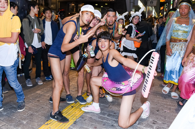 ハロウィン仮装スナップ  - 渋谷に溢れるピカチュウ、りゅうちぇる、ハーレイ・クイン｜写真35