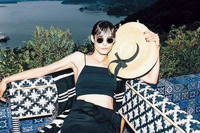 エンフォルド、ブランド初の水着を17年リゾートコレクションで展開