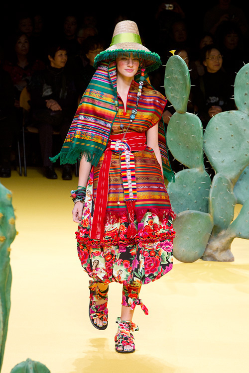 トクコ・プルミエヴォル 2012年春夏<span>コレクション</span> - 写真1
