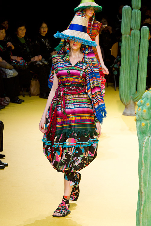 トクコ・プルミエヴォル 2012年春夏<span>コレクション</span> - 写真2