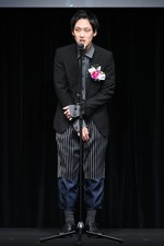 「第34回 毎日ファッション大賞」ファセッタズム落合が大賞、新人賞はプラスチックトーキョー今崎｜写真5