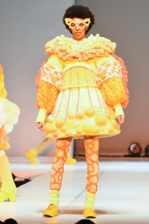 文化服装学院の16年ファッションショー、文化祭「游於藝」で開催｜写真15