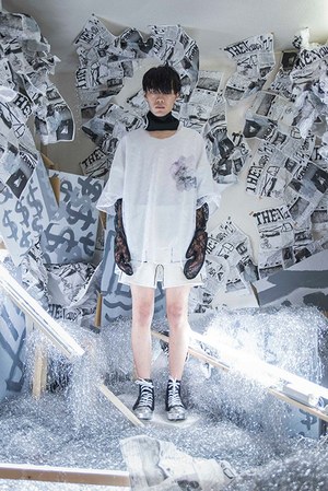 バルムング(BALMUNG) 2017年春夏ウィメンズ&メンズコレクション  - 写真25