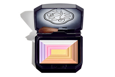 資生堂「7ライト パウダーイルミネーター」