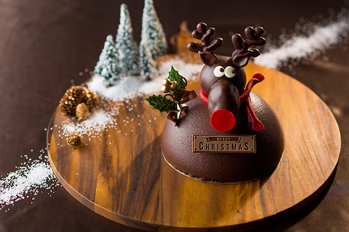 シェラトン・グランデ・トーキョーベイ・ホテルのクリスマスケーキ、サンタやトナカイをモチーフに｜写真2