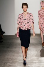 よそよそしいエレガントさと、子供のような純真な強さ - カレンウォーカー(KAREN WALKER) 2012年春夏コレクション｜写真3