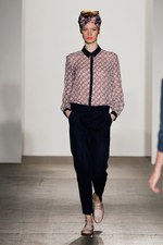 よそよそしいエレガントさと、子供のような純真な強さ - カレンウォーカー(KAREN WALKER) 2012年春夏コレクション｜写真5