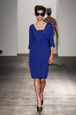 よそよそしいエレガントさと、子供のような純真な強さ - カレンウォーカー(KAREN WALKER) 2012年春夏コレクション｜写真8