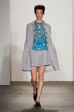 よそよそしいエレガントさと、子供のような純真な強さ - カレンウォーカー(KAREN WALKER) 2012年春夏コレクション｜写真32