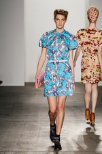 よそよそしいエレガントさと、子供のような純真な強さ - カレンウォーカー(KAREN WALKER) 2012年春夏コレクション｜写真36