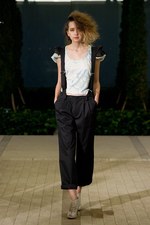 強く美しく生きる女性の、激しくも切ない恋心を描いた - ジャズカッツェ(jazzkatze) 2012年春夏コレクション｜写真30