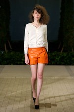 強く美しく生きる女性の、激しくも切ない恋心を描いた - ジャズカッツェ(jazzkatze) 2012年春夏コレクション｜写真31