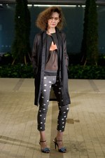 強く美しく生きる女性の、激しくも切ない恋心を描いた - ジャズカッツェ(jazzkatze) 2012年春夏コレクション｜写真37